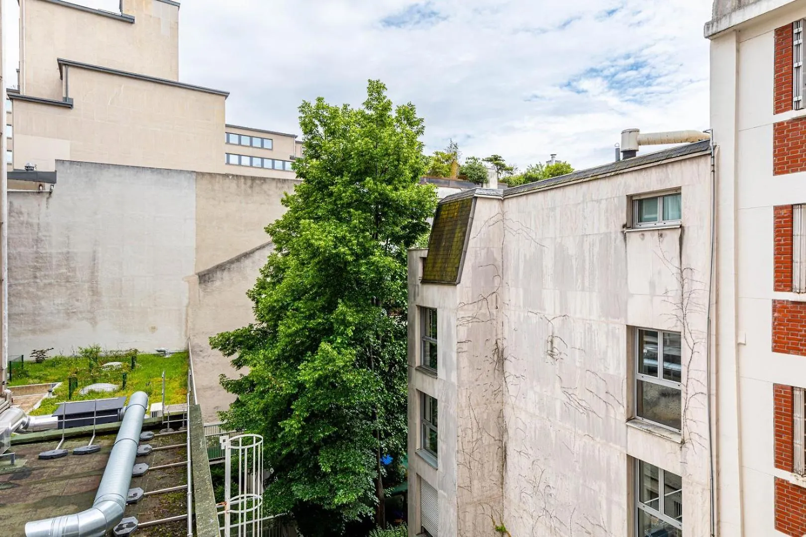 דירות פריז Guestready - Luxe Living Near The Eiffel Tower